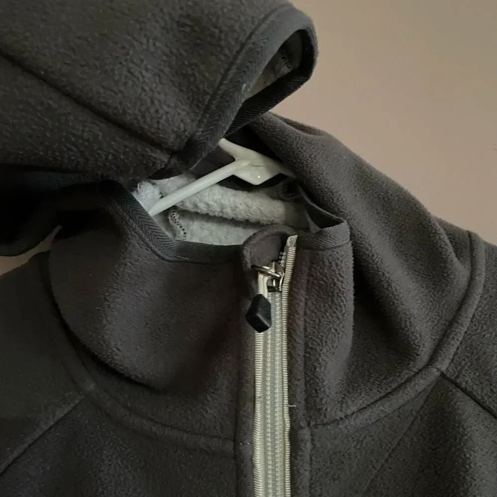 North Face jacket - Picture 5 of 8
